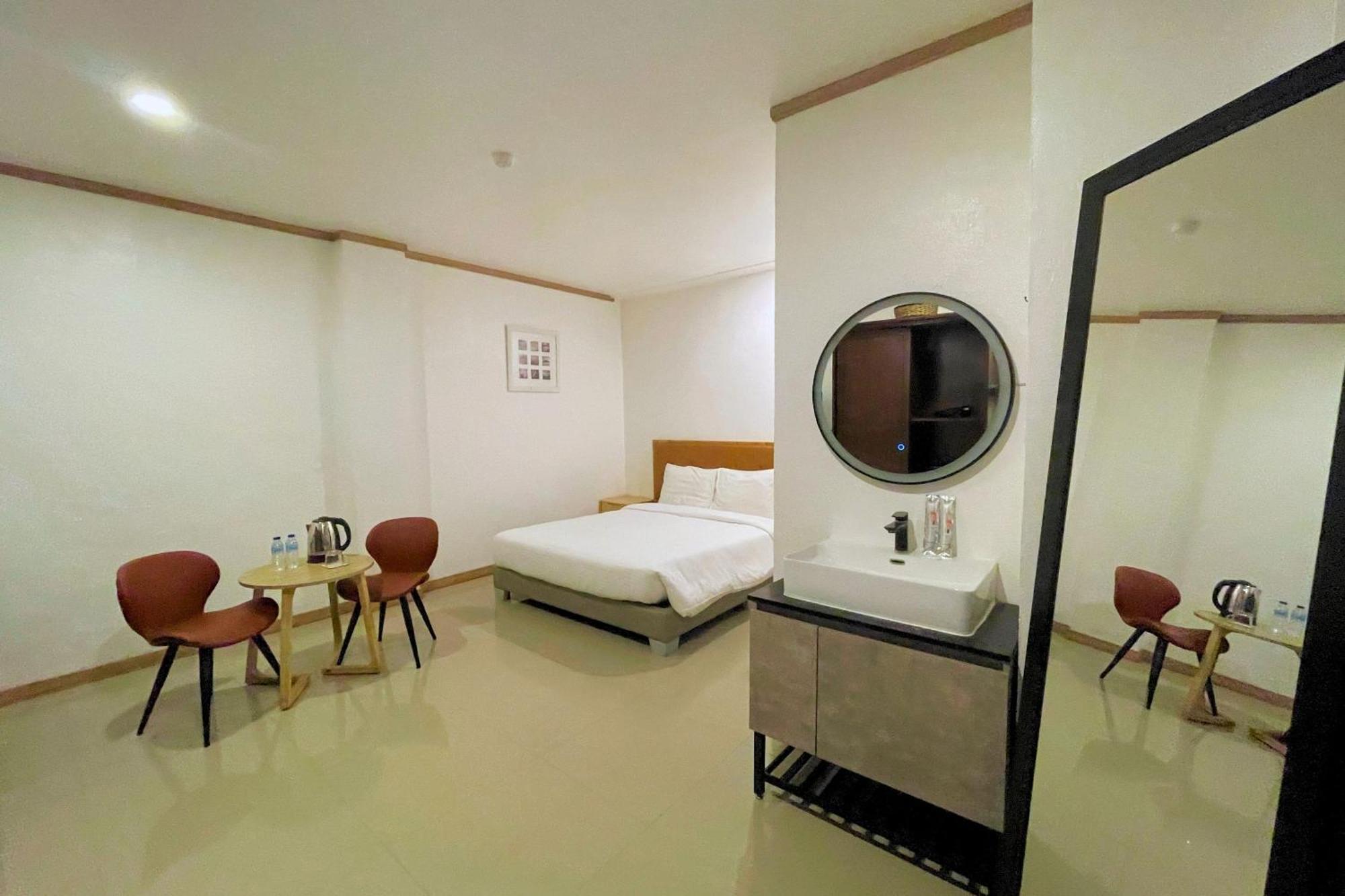 Hotel Halo Angeles City Room photo