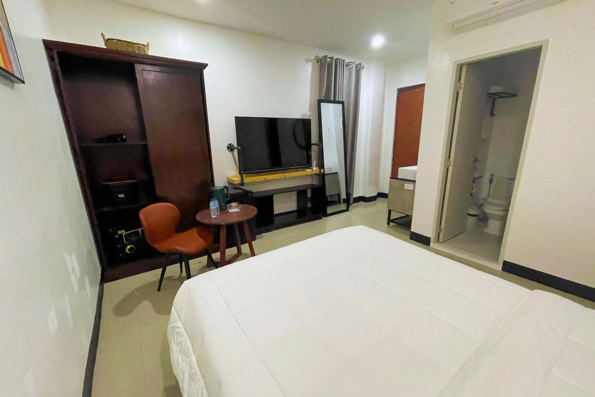 Hotel Halo Angeles City Room photo