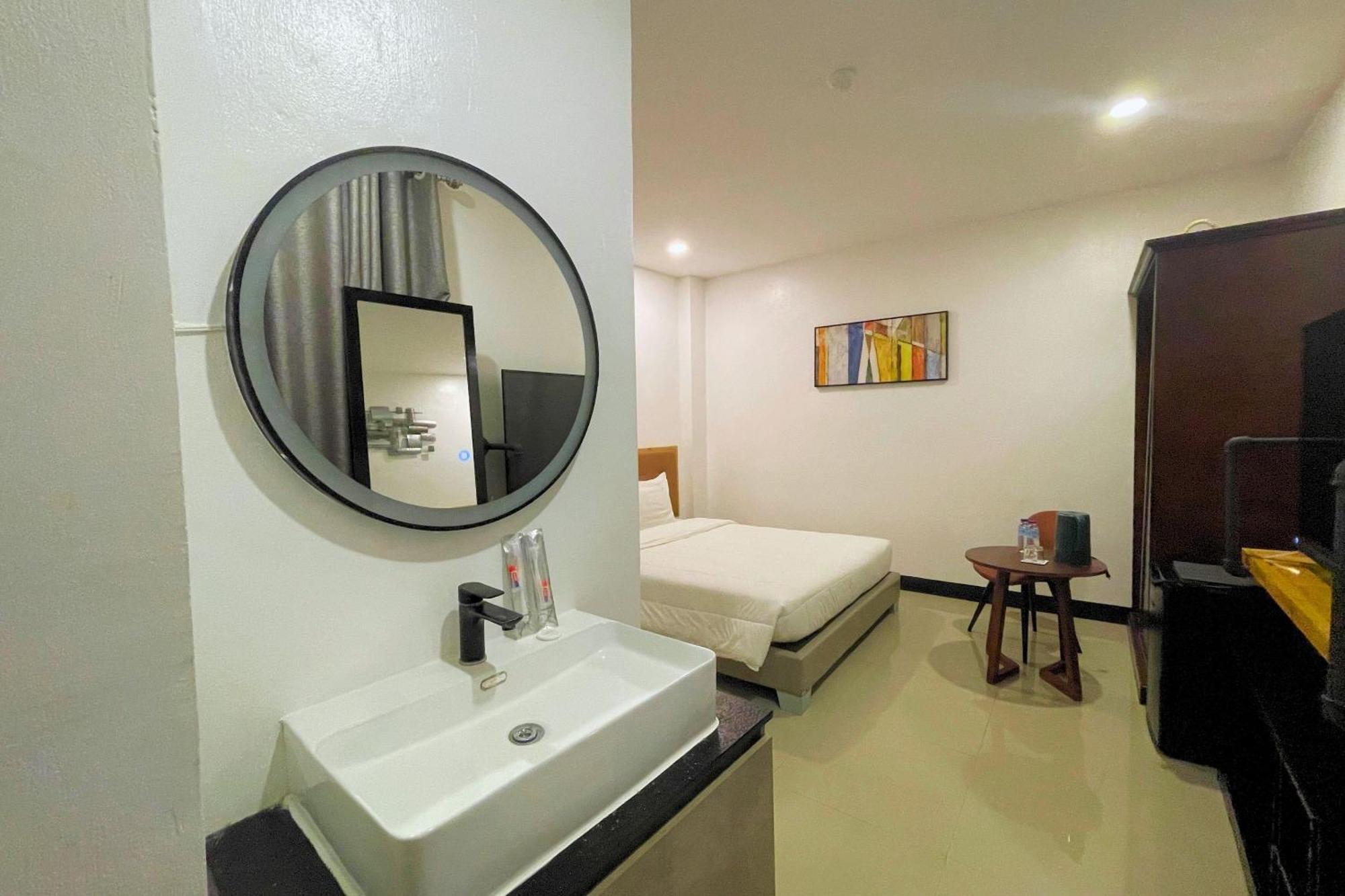 Hotel Halo Angeles City Room photo