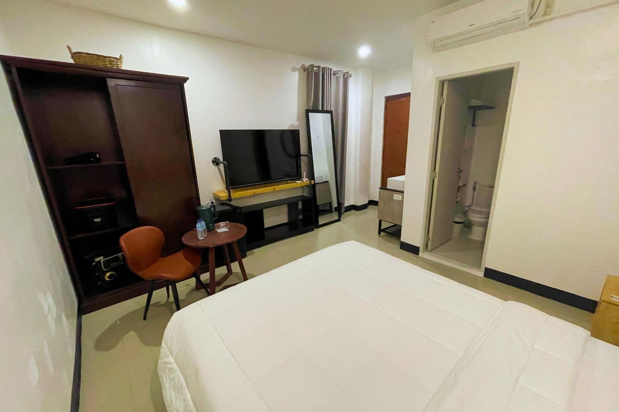 Hotel Halo Angeles City Room photo