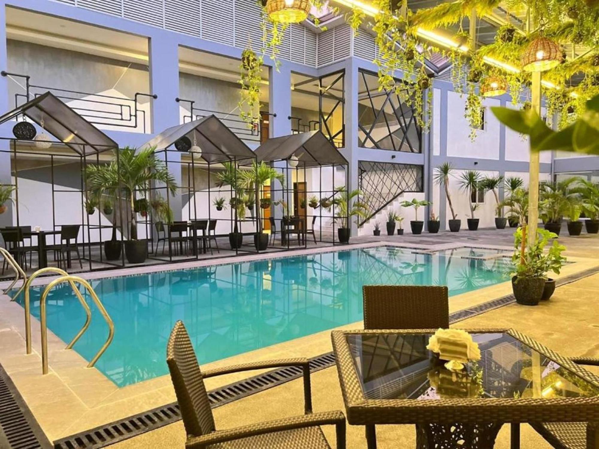 Hotel Halo Angeles City Exterior photo